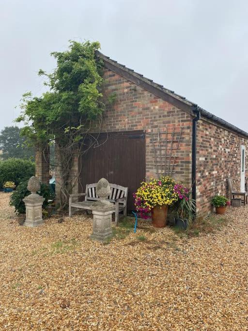 Villa Beautiful Rural Self Contained Farm Annex Hordle Esterno foto